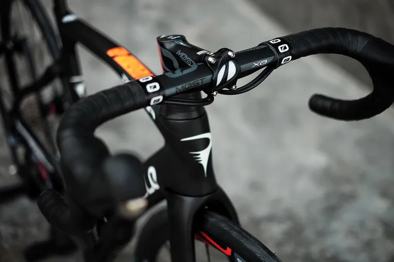 2021 Pinarello Dogma F12 Ultegra in Black-1